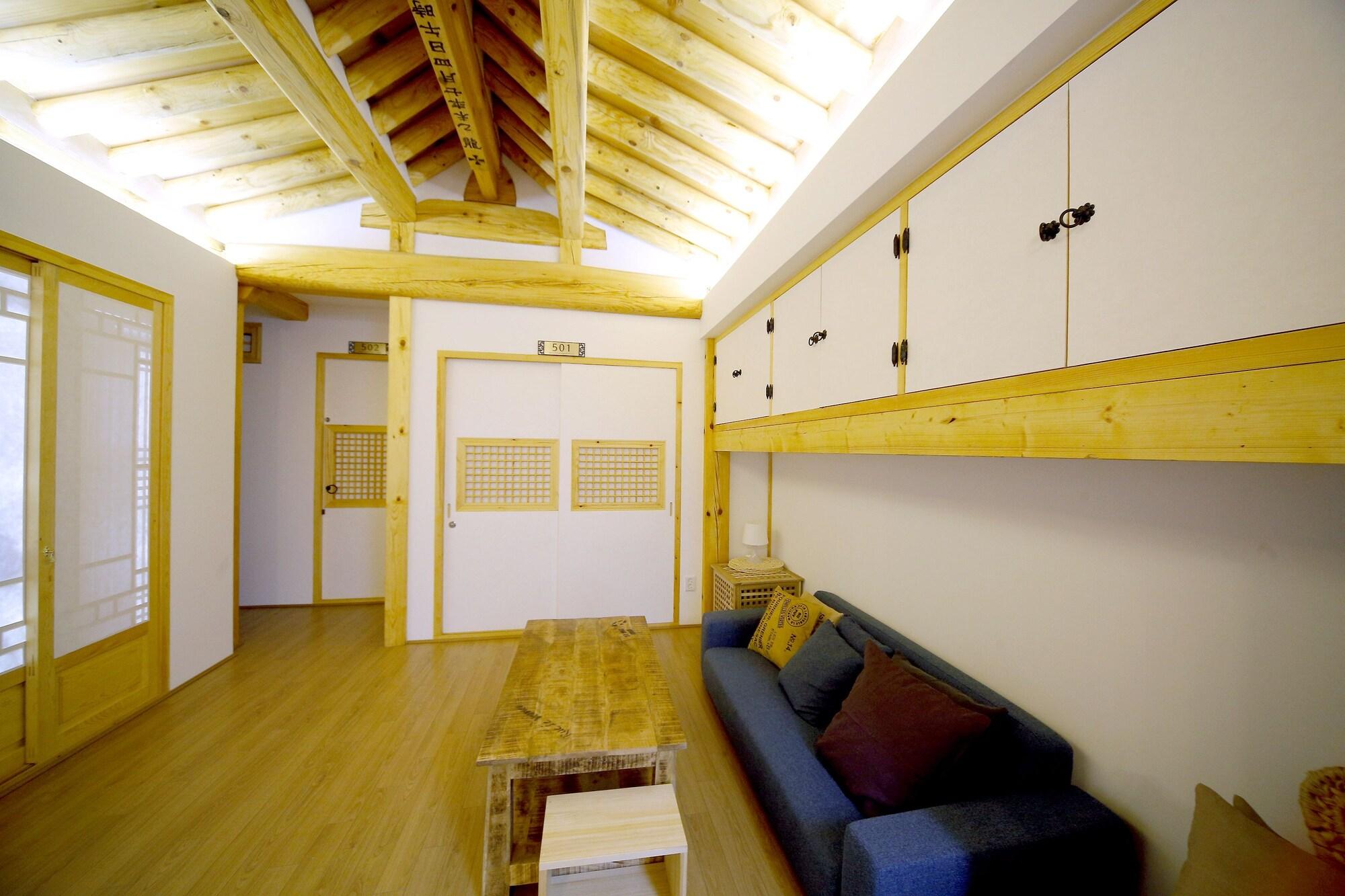 Hanok 24 Guesthouse Gyeongbokgung Seoul Ngoại thất bức ảnh