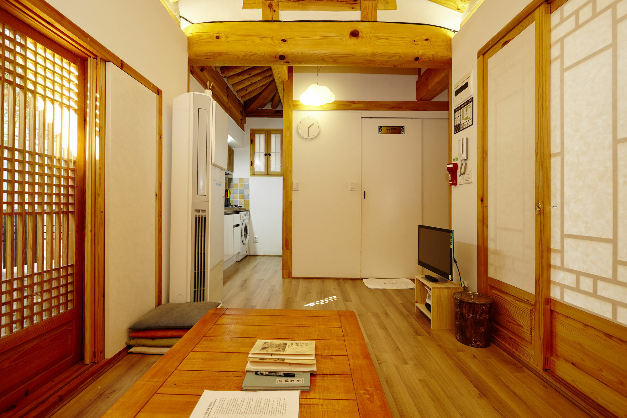 Hanok 24 Guesthouse Gyeongbokgung Seoul Ngoại thất bức ảnh
