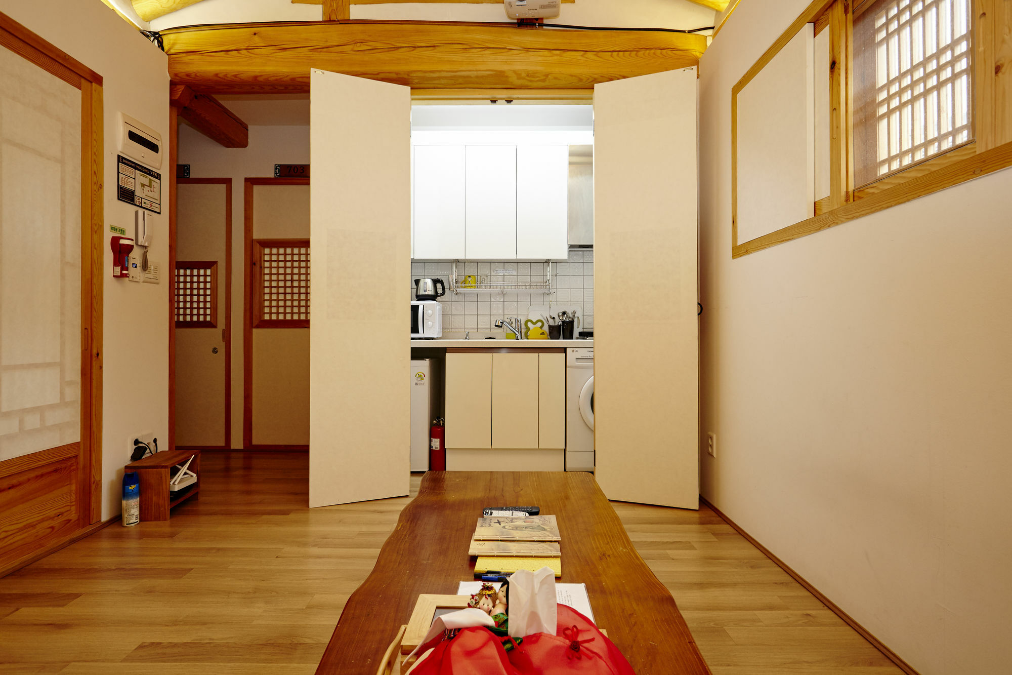Hanok 24 Guesthouse Gyeongbokgung Seoul Ngoại thất bức ảnh